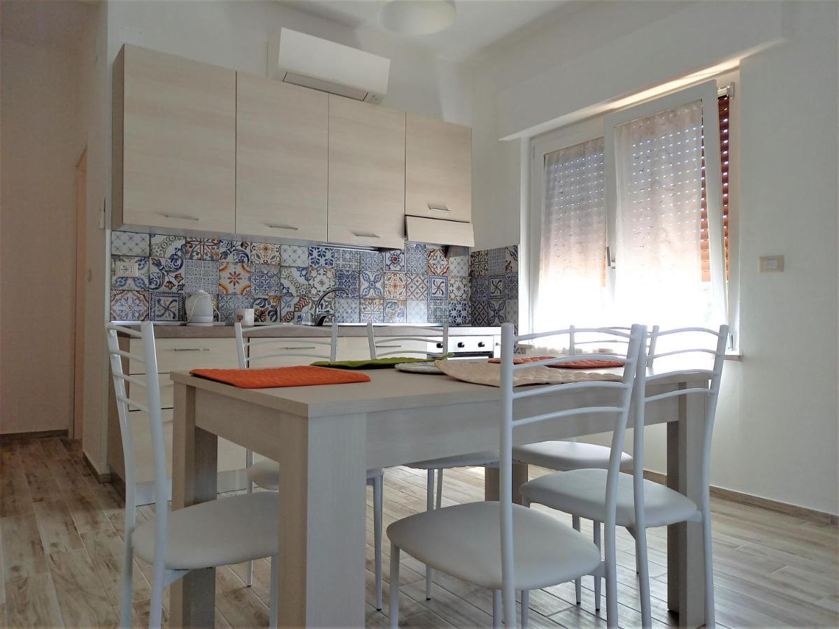 B&B La Vela Villa Rosa Di Martinsicuro ภายนอก รูปภาพ