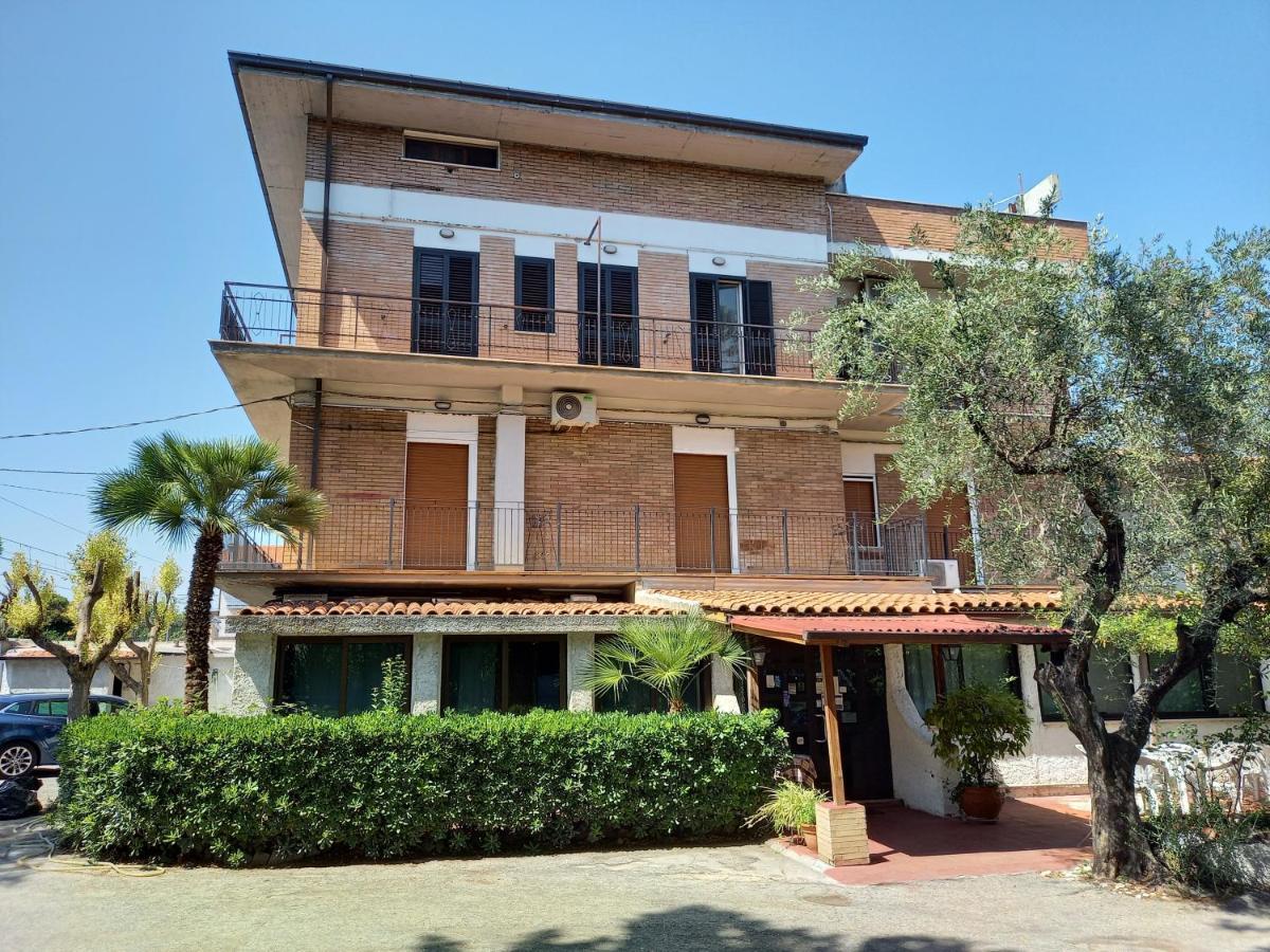 B&B La Vela Villa Rosa Di Martinsicuro ภายนอก รูปภาพ