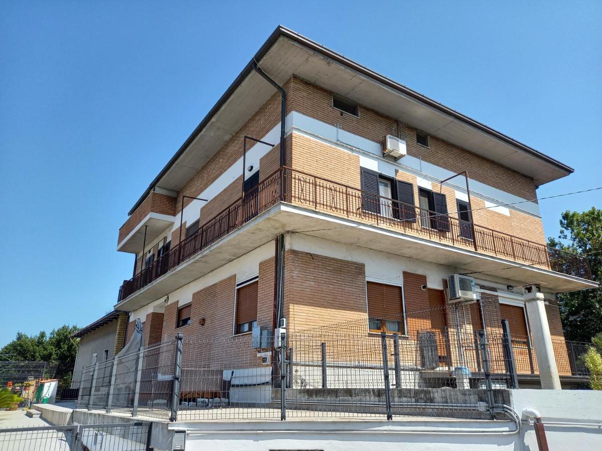 B&B La Vela Villa Rosa Di Martinsicuro ภายนอก รูปภาพ