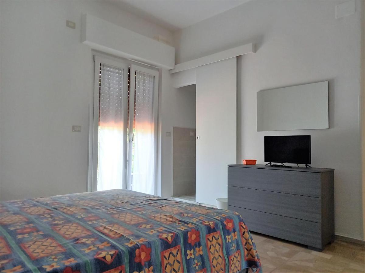 B&B La Vela Villa Rosa Di Martinsicuro ภายนอก รูปภาพ
