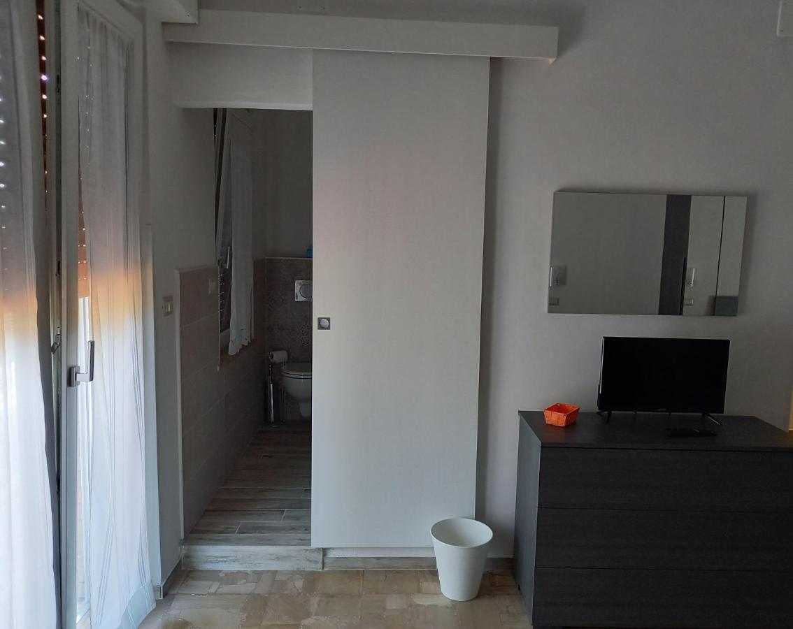 B&B La Vela Villa Rosa Di Martinsicuro ภายนอก รูปภาพ