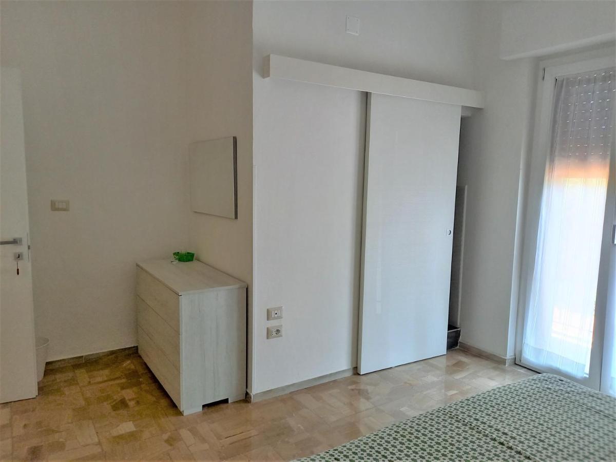 B&B La Vela Villa Rosa Di Martinsicuro ภายนอก รูปภาพ